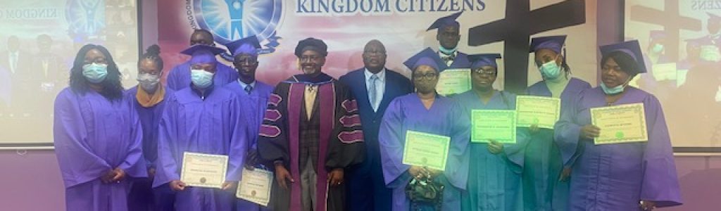Pst.-Olatunji-with-our-school-of-ministry-gratuates-of-Jan.-2022